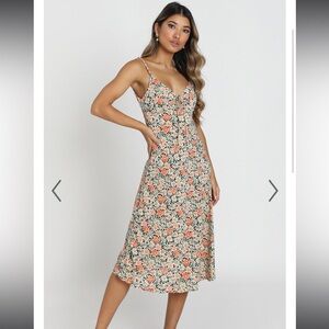 TOSS THE DICE DRESS IN BLACK FLORAL